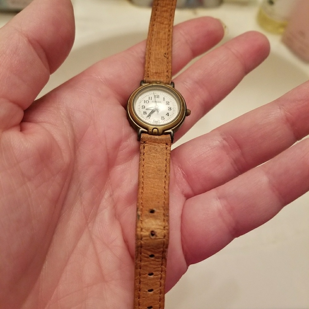 Fossil watch - Picture 1 of 3
